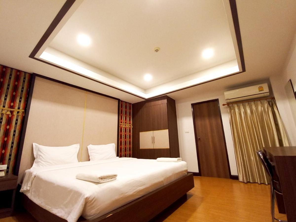 Chorlada Lanna Hotel Chiang Mai Exterior photo